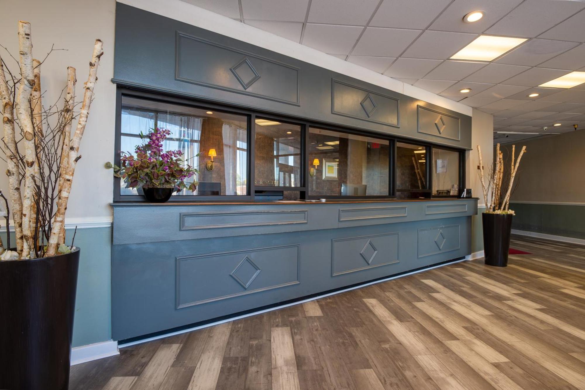 Dominion Inn And Suites Sandston Exterior photo